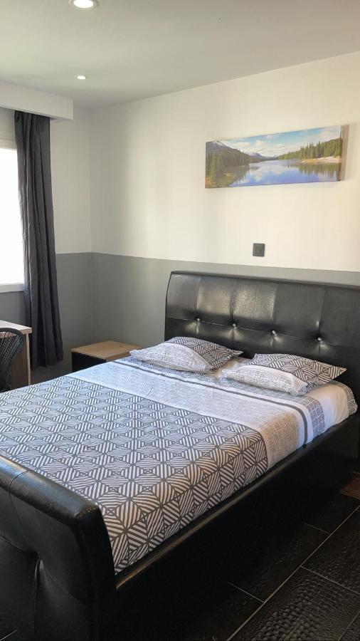 Hotel Nd Five Marseille Bagian luar foto