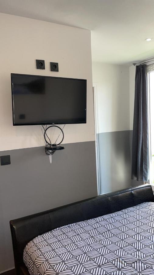 Hotel Nd Five Marseille Bagian luar foto