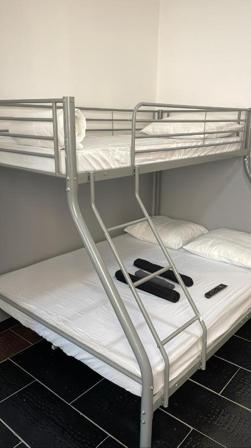 Hotel Nd Five Marseille Bagian luar foto